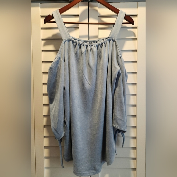 Blue off the shoulder top - Picture 2 of 3